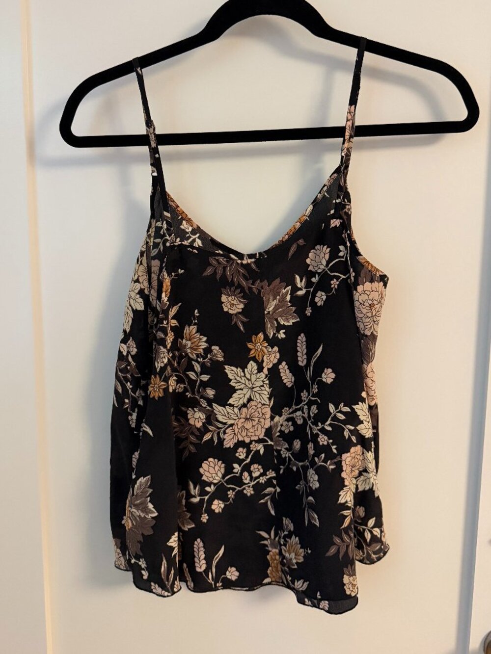 Aritzia Wilfred Black Floral Camisole Silk Tank Top (NWOT)